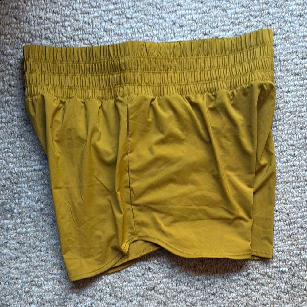 NIKE Women's Athletic Shorts Size XL - Picture 8 of 16